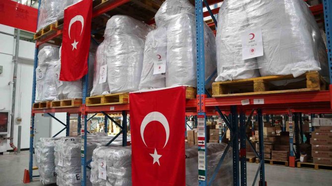 Pekin Büyükelçisi Önen: "Türkiye’ye 254 Ton Yardım Ulaştırdık"