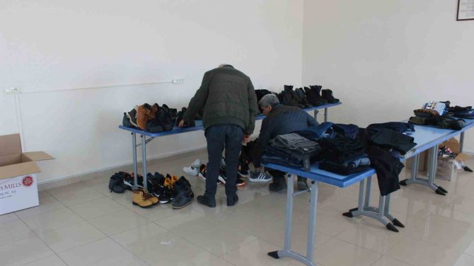 Depremzedeler İçin Kırklareli’nde ‘Sevgi Mağazası’ Kuruldu