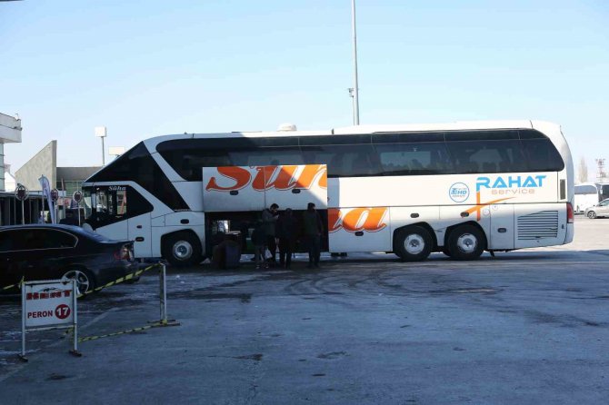Büyükşehir, Depremzedelere Ücretsiz Şehirlerarası Ulaşım İmkanı Sağlıyor