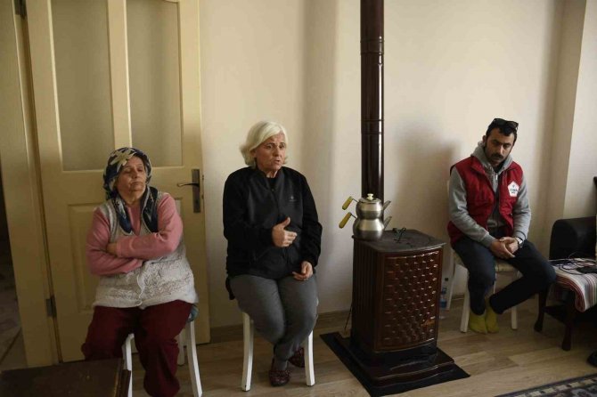 Kuşadası Belediyesi’nden Depremzedelere Psikolojik Destek
