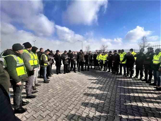 Kütahya Obm Takviye Ekibi Deprem Bölgesi Yolunda