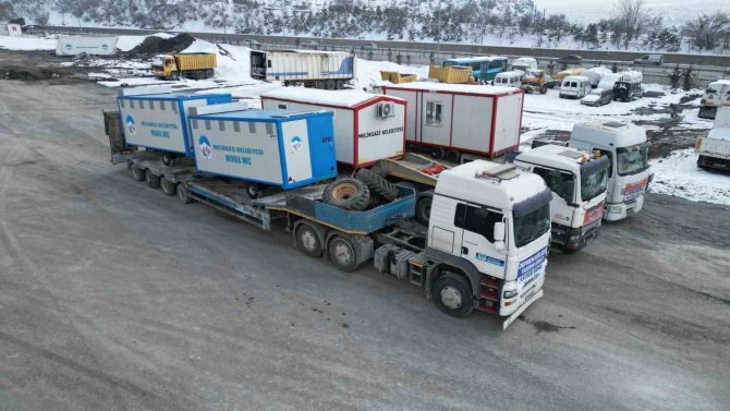Melikgazi’nin Personel Ve İ̇ş Makineleri İle Kahramanmaraş’a Desteği Devam Ediyor