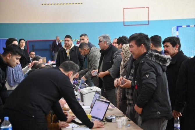 Manisa’da Depremzedeler İçin Kayıt Masası Oluşturuldu