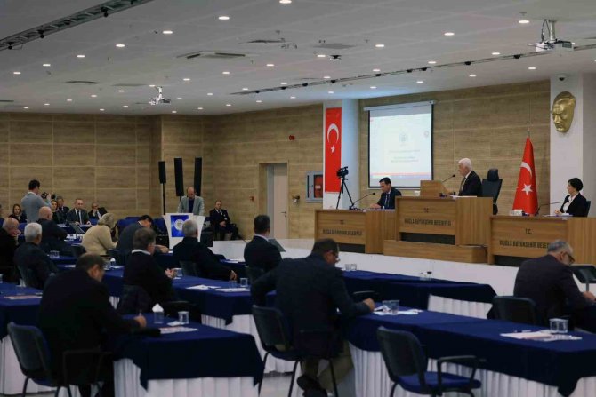 Büyükşehir Belediye Meclisinde Depremzedeler Anıldı