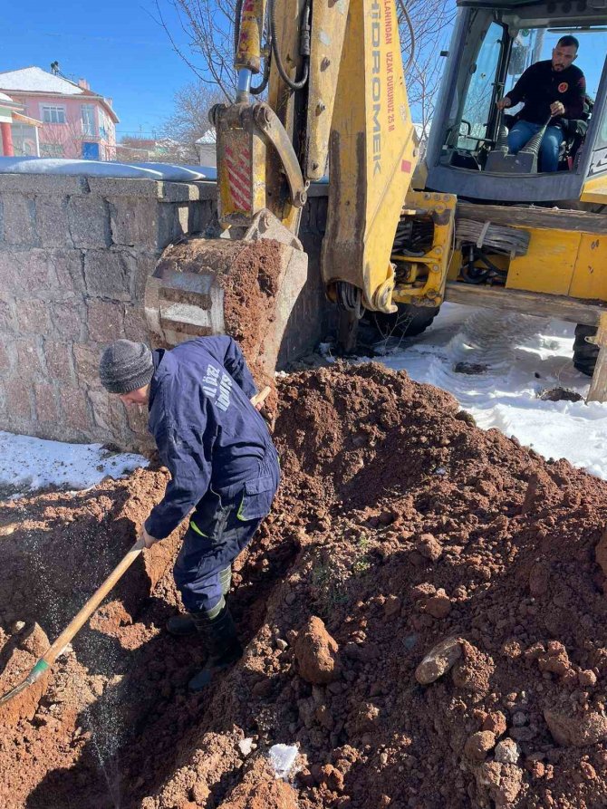 Nevşehir İ̇l Özel İ̇daresi Ekipleri Çalışmalarını Aralıksız Sürdürüyor