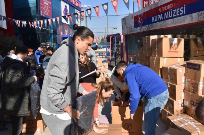 Gökhan Ünal: "Birlik Ve Beraberlik Zamanı"