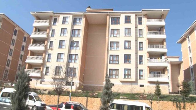 Depremin Vurduğu Hatay’da Toki̇ Ayakta