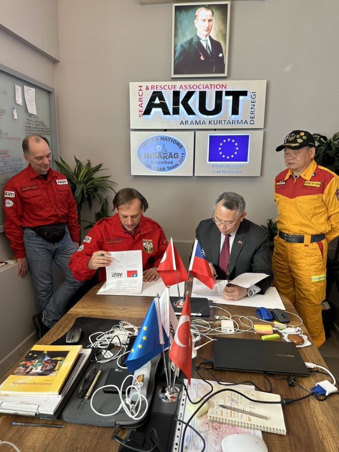 Tayvanlı Ekip Tüm Ekipmanlarını Türkiye’ye Bağışladı