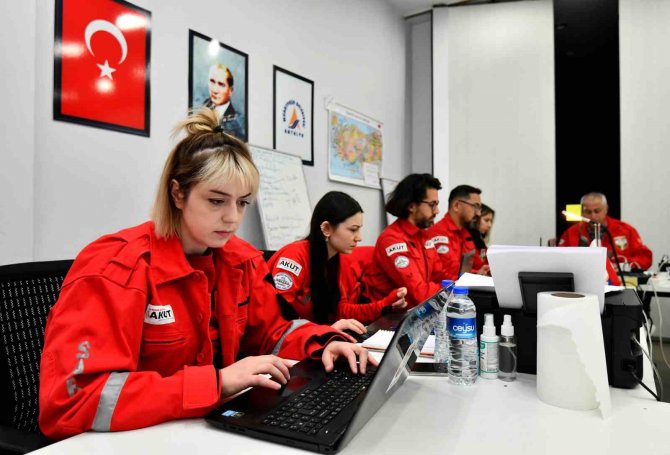 Hatay’daki Akut Antalya Biriminin Koordinasyonu Assi̇m’den Yürütülüyor