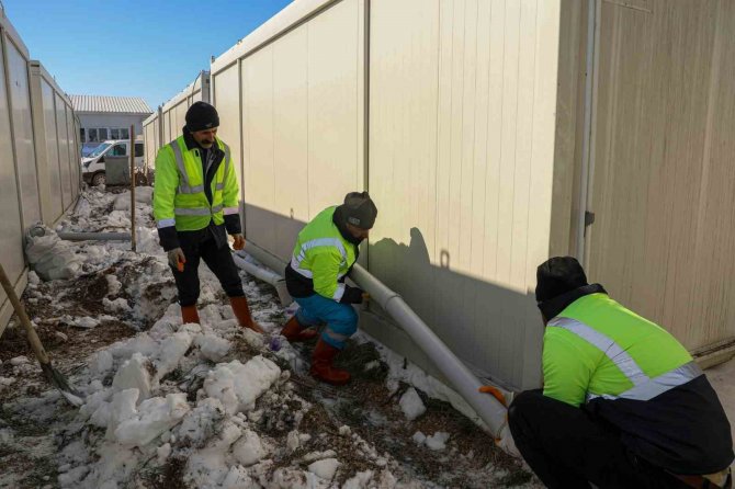 Vaski̇, Malatya’nın Su Ve Kanalizasyon Altyapısını Onarıyor