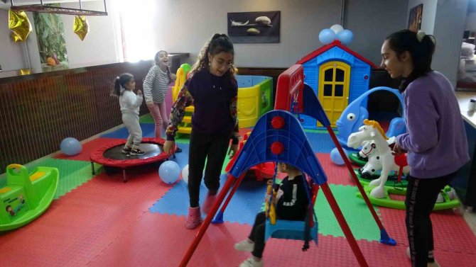Depremzede Şevli: “Çok Dehşet Verici Bir Şeydi”