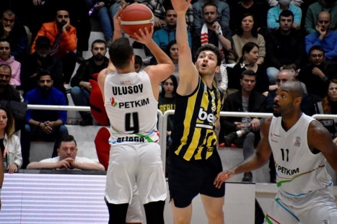 Karşıyakalı Ve Aliağalı Basketçilere Milli Davet
