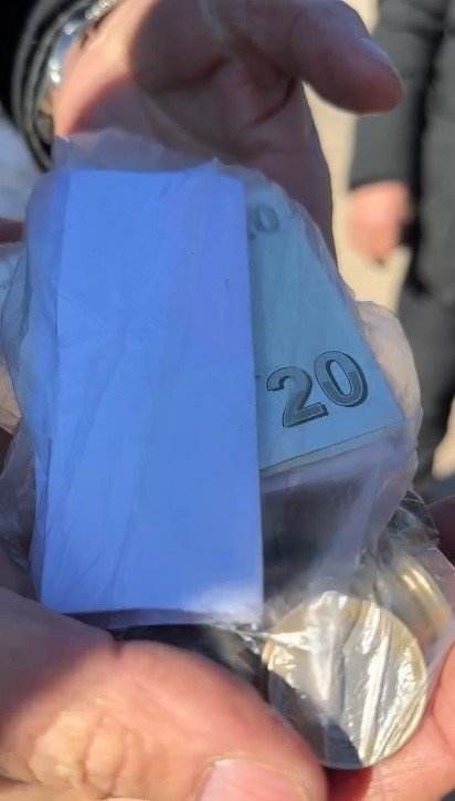 Yardım Kolisinden Çıkan Not Vali Hatipoğlu’nu Duygulandırdı