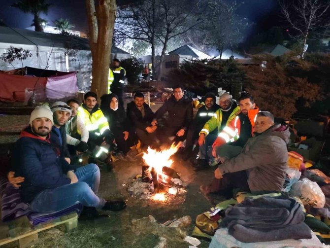 Başkan Güngör Deprem Bölgesinde