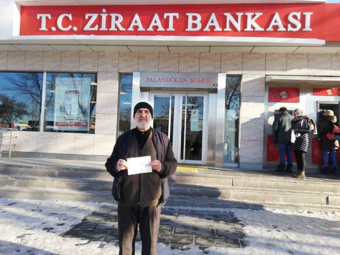 15 Temmuz Gazisi Umre Parasını Depremzedelere Bağışladı