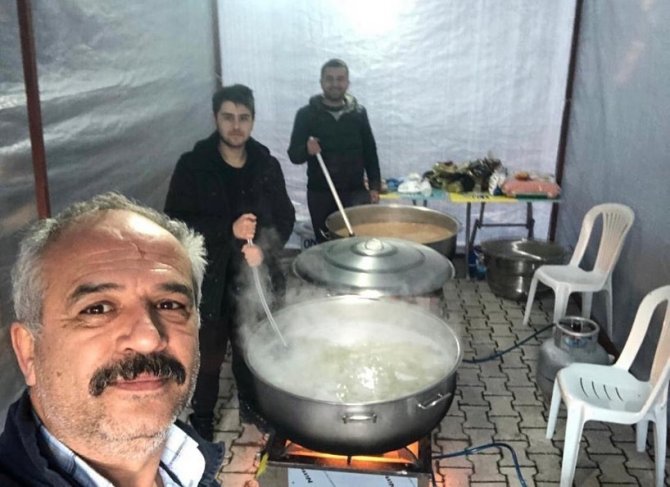 Eğitimciler Ve Mobil Mutfak Deprem Bölgesinde