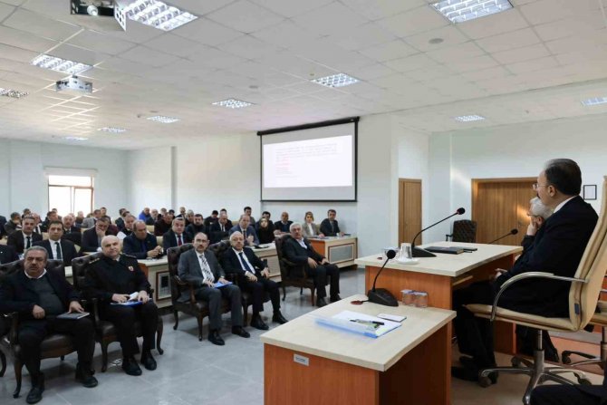 Deprem Bölgesi İçin Yürütülen Çalışmalar Değerlendirildi