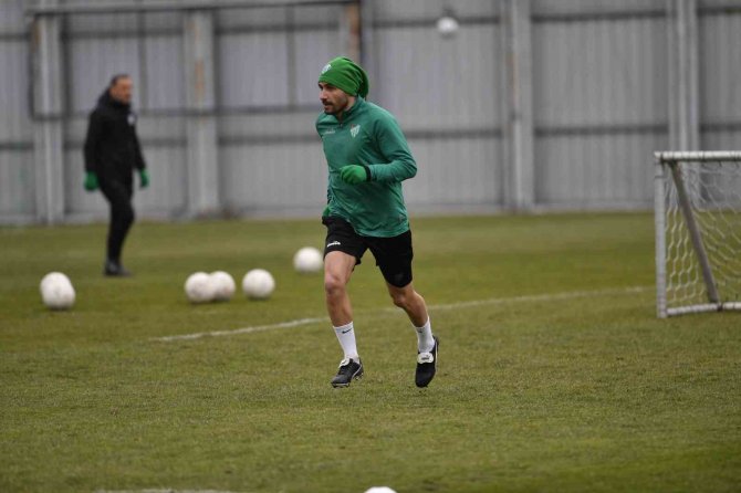 Bursaspor 5’e 2 Pas Pres Çalıştı