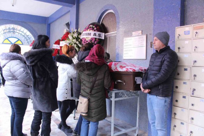 "İ̇yilik" İçin Gitti, Cenazesi Geldi