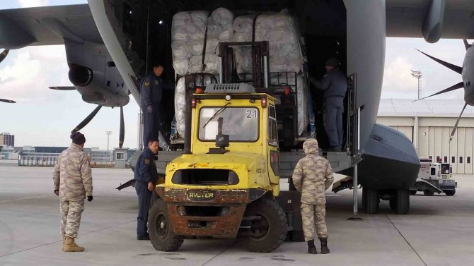Pek Çok Ülkeden Gelen 11 Tır Çadır, İ̇stanbul’dan Askeri Kargo Uçaklarıyla Yola Çıktı