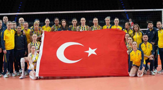 Fenerbahçe Opet, Cev Şampiyonlar Ligi’nde Play-off Etabına Yükseldi