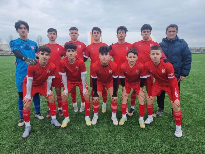 Fernando Muslera’dan Eren’e Geçmiş Olsun Forması