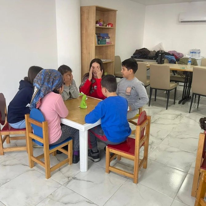 Depremzedeler İçin ’Psikososyal Krize Müdahale Ekibi’ Oluşturuldu
