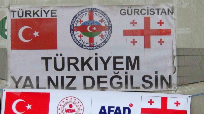 Gürcistan’daki Azeri Türklerinden Deprem Bölgesine Anlamlı Yardım