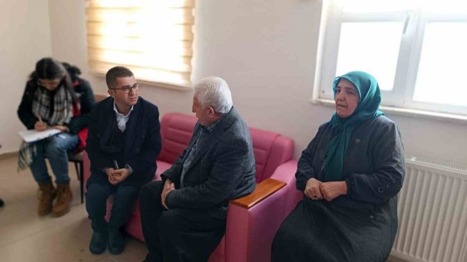 Kaymakam Daştan, Depremzedelerle Bir Araya Geldi