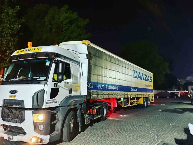 Dubai’de Yaşayan Türklerden 100 Tırlık Yadım