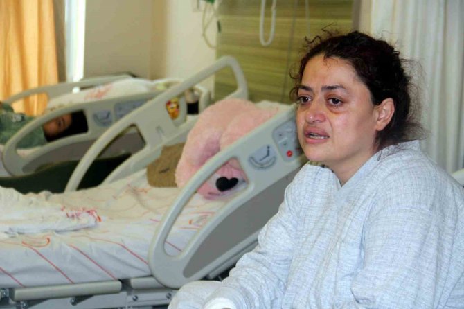 Tedavi Gören Depremzede Anne: "Sağlıkçılar Dondu, Ama Bizi Hiç Bırakmadılar"