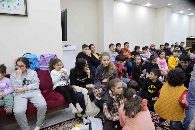 Kars Ehlibeyt Derneği’nden Çocuklara Moral Programı