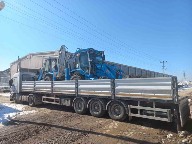 Kütahya Obm’den Deprem Bölgesine İlave İş Makinesi Sevkiyatı