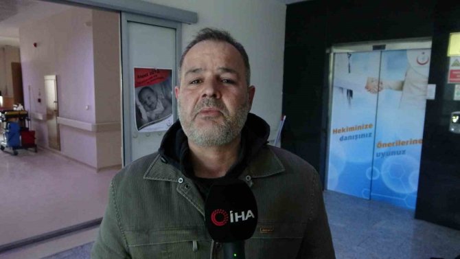 Depremde Evleri Yıkılan Vatandaşlar Yaşadıklarını Gözyaşları İle Anlattı: “Kıyamet Kopuyor Sandık”