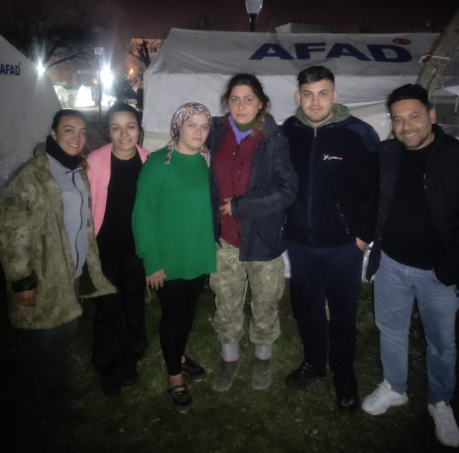 Marmaris Arama Kurtarma Ekibi Deprem Bölgesinde Çalışmaya Devam Ediyor