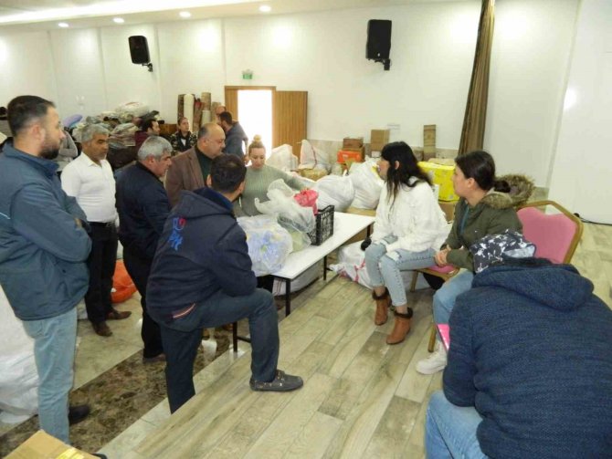 Silifke İ̇lçe Milli Eğitim Müdürlüğünden Deprem Seferberliği