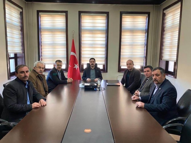 Sarımsak İşçilerinin Yevmiyesi 300 Lira Olarak Belirlendi