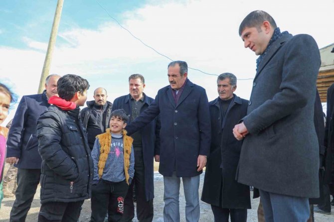 Gürpınar 580 Depremzede Aileyi Misafir Ediyor