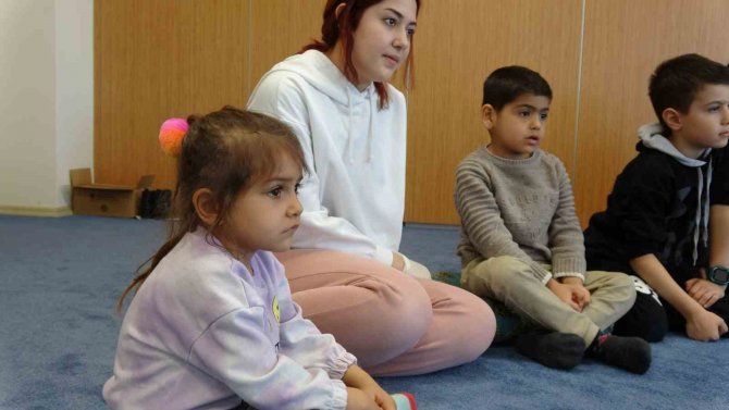 Depremzede Çocuklar İçin Anaokulu Oluşturuldu