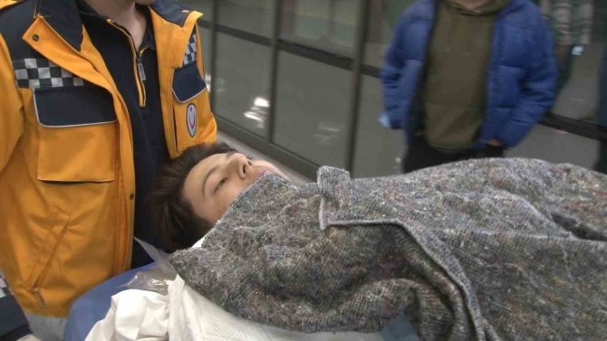 Yaralı Depremzedelerden 5’i Çam Ve Sakura Şehir Hastanesi’ne Getirildi