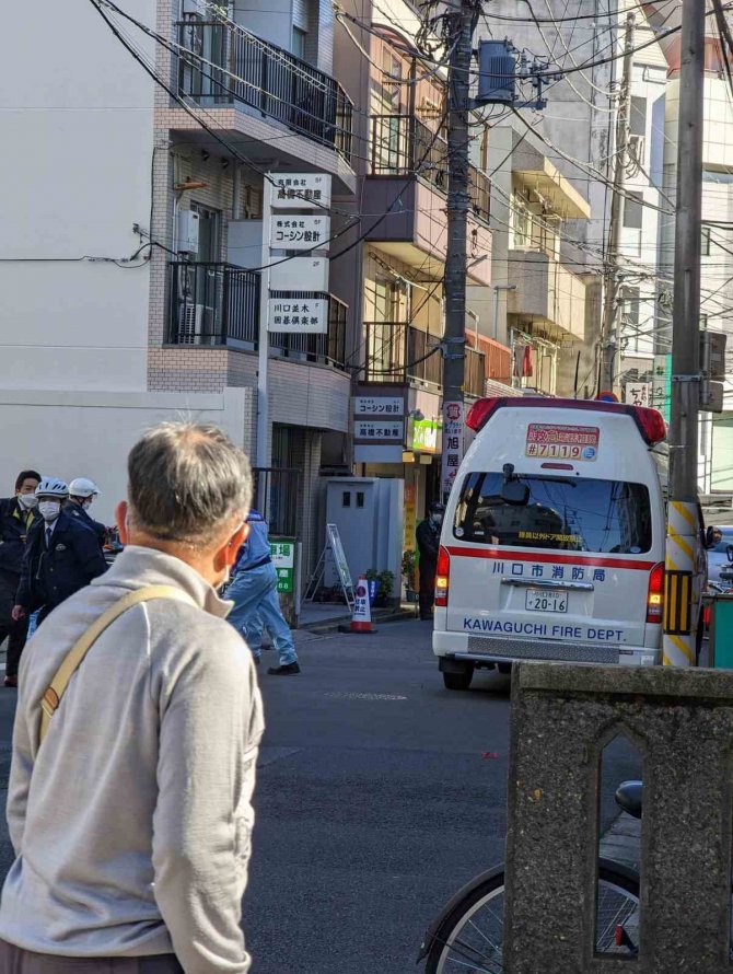 Japonya’da Postanede Bıçaklı Saldırı: 2 Yaralı