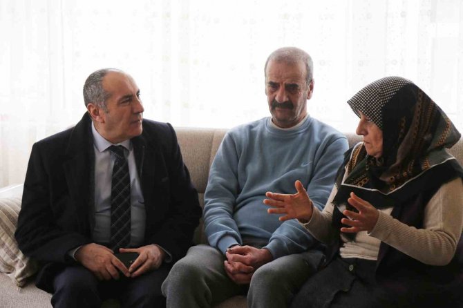 Büyükçekmece Belediyesi Depremzedeleri Yalnız Bırakmıyor