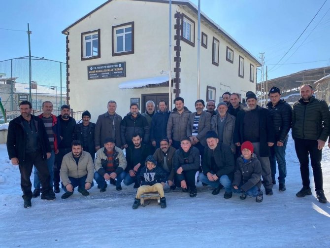 Akdağlı Köylülerden Örnek Yardım