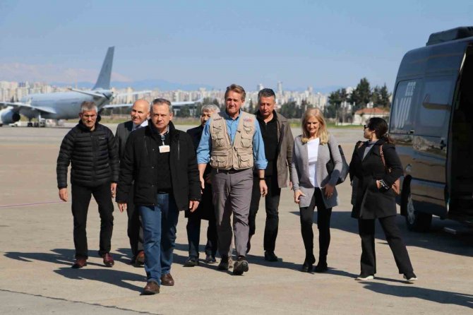 Abd’nin 2.5 Milyon Dolarlık Yardım Uçağı Adana’ya İndi