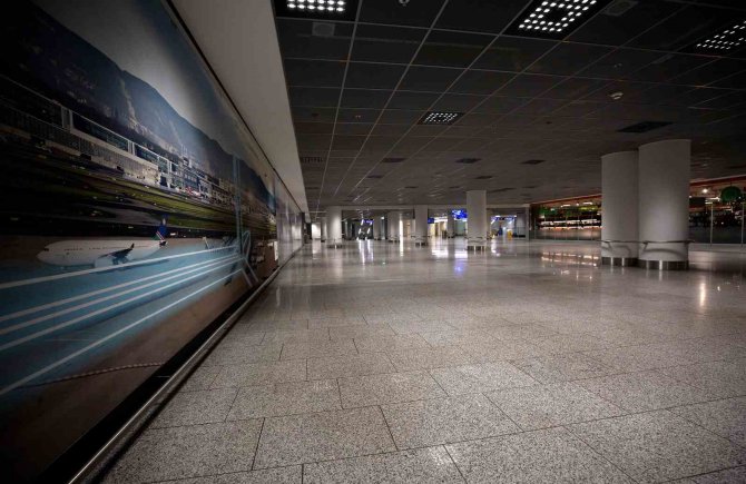 Alman Havalimanlarında Grev: 295 Bin Yolcu Etkilendi