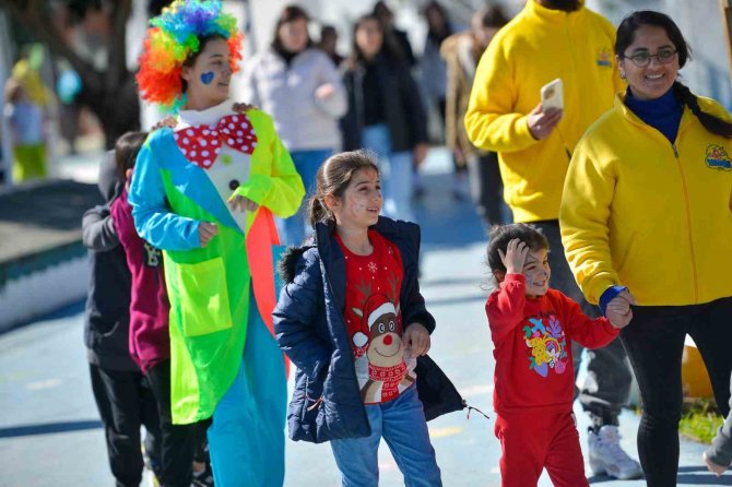 Depremzede Çocuklar Teneffüs Park’ta Ağırlandı