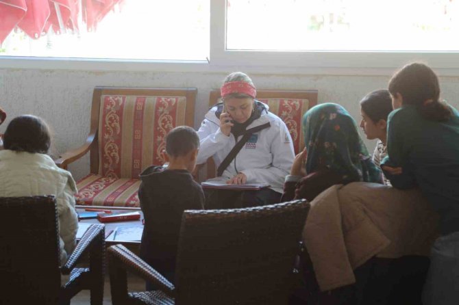 Depremzede Misafirlerin İhtiyaçları Gideriliyor