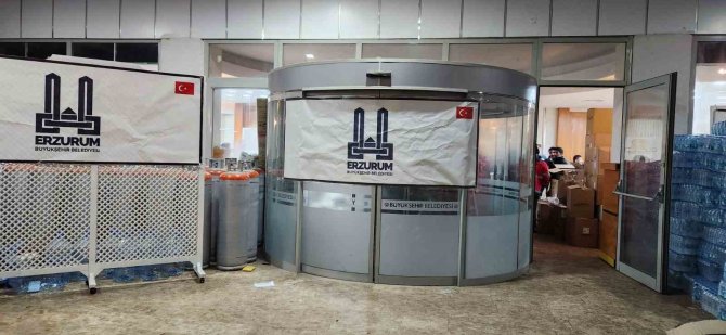 Erzurum Büyükşehir Felaket Bölgesinde Depremin Yaralarını Sarıyor