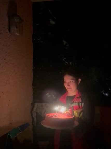 Depremzede 11 Yaşındaki Ayşenur’un Doğum Günü Marmaris’te Kutlandı