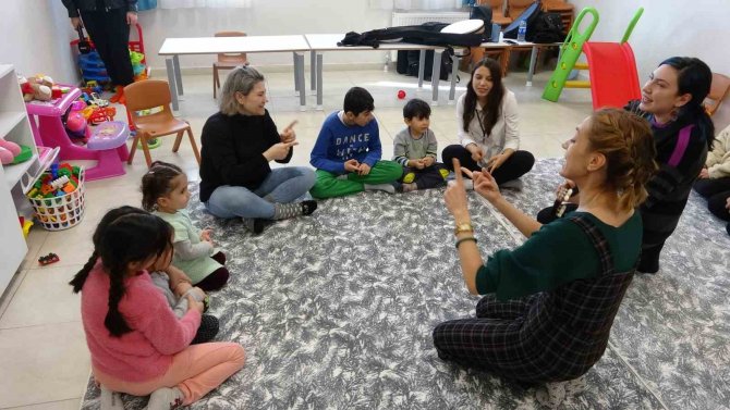 Isparta’da Depremzede Çocuklara Anaokulu Oluşturuldu